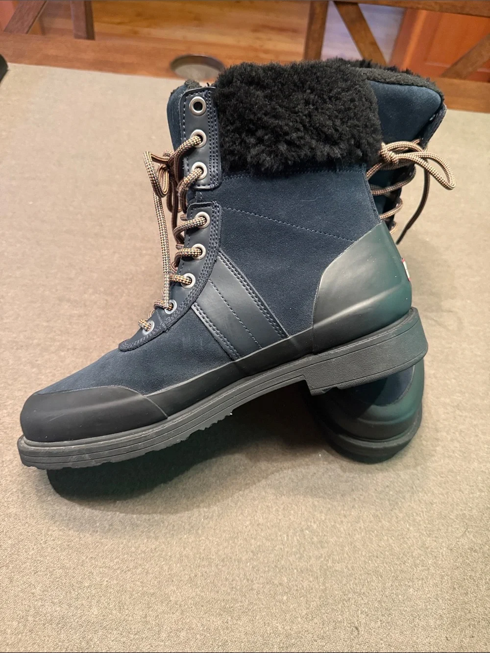 HUNTER Women’s Commando Insulated Leather Boots US 9; EU 40/41